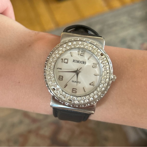 Rumours Vintage Watch - Picture 2 of 3